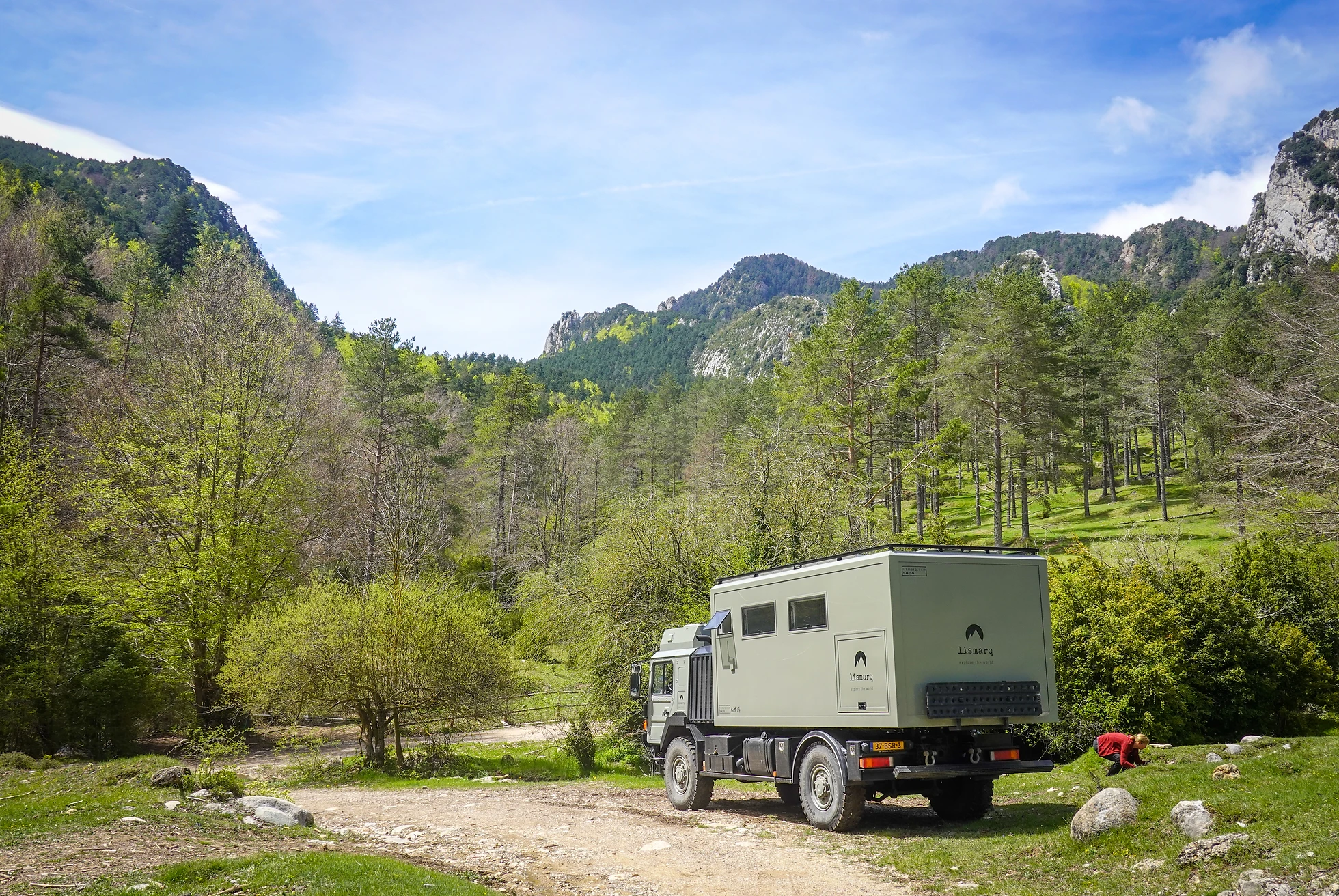 Twiga Travelcar in de bergen
